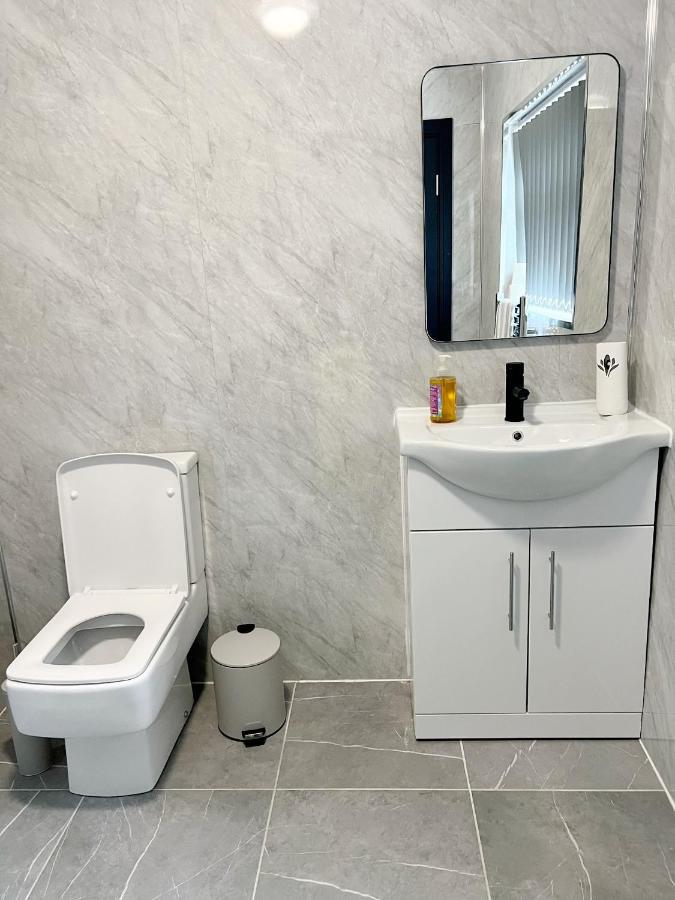 M Sisters Luxury Home In Ng6 Nottingham Bagian luar foto